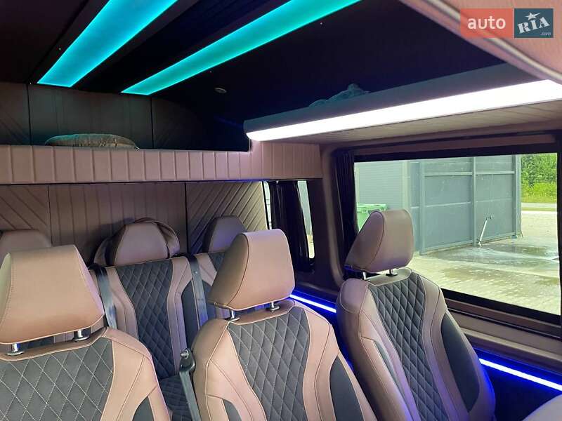 Вантажопасажирський фургон Mercedes-Benz Sprinter 2021 в Чернівцях фото 2 Вантажопасажирський фургон Mercedes-Benz Sprinter 2021 в Чернівцях