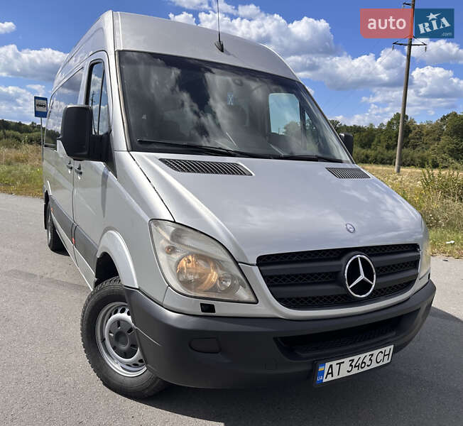 Грузопассажирский фургон Mercedes-Benz Sprinter 2012 в 