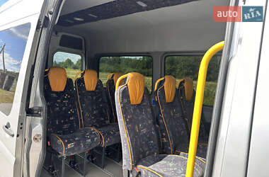 Грузопассажирский фургон Mercedes-Benz Sprinter 2012 в 