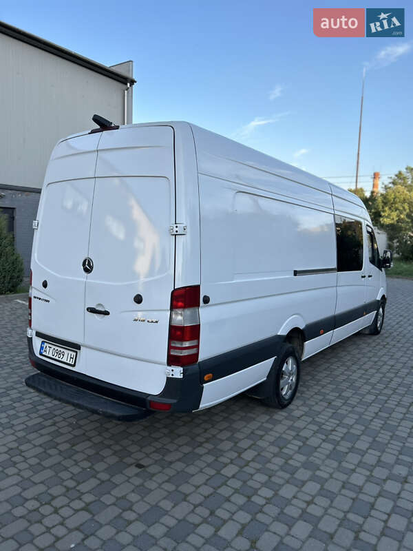 Вантажопасажирський фургон Mercedes-Benz Sprinter 2015 в Івано-Франківську