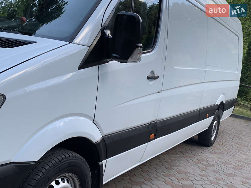 Грузовой фургон Mercedes-Benz Sprinter 2008 в Трускавце