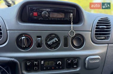 Грузопассажирский фургон Mercedes-Benz Sprinter 2002 в 