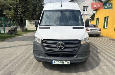 Грузовой фургон Mercedes-Benz Sprinter 2021 в  фото 2 Грузовой фургон Mercedes-Benz Sprinter 2021 в