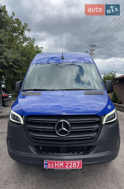 Грузовой фургон Mercedes-Benz Sprinter 2021 в 