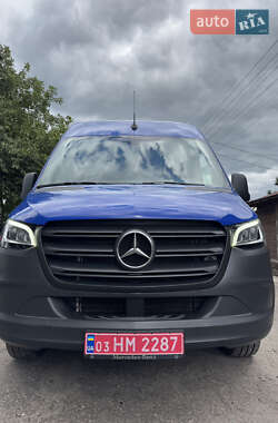 Грузовой фургон Mercedes-Benz Sprinter 2021 в 
