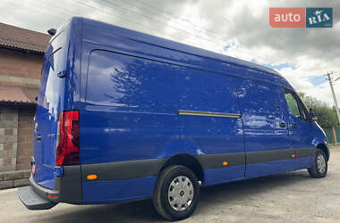 Грузовой фургон Mercedes-Benz Sprinter 2021 в 