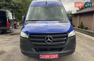 Грузовой фургон Mercedes-Benz Sprinter 2021 в 
