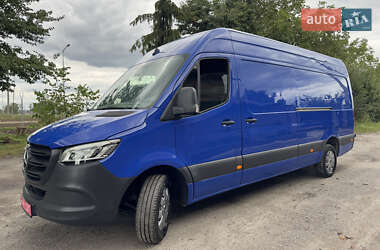 Грузовой фургон Mercedes-Benz Sprinter 2021 в 