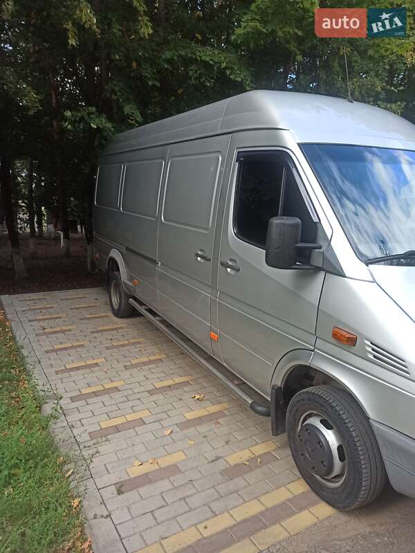 Вантажний фургон Mercedes-Benz Sprinter 2004 в Бершаді фото 2 Вантажний фургон Mercedes-Benz Sprinter 2004 в Бершаді