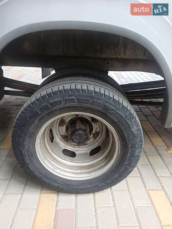 Вантажний фургон Mercedes-Benz Sprinter 2004 в Бершаді фото 11 Вантажний фургон Mercedes-Benz Sprinter 2004 в Бершаді