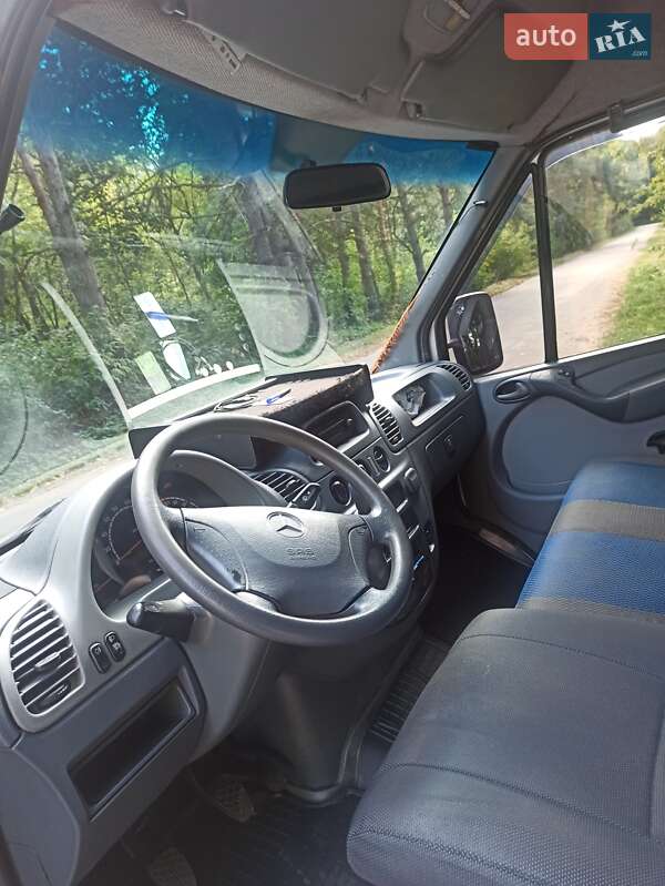 Вантажний фургон Mercedes-Benz Sprinter 2004 в Бершаді фото 12 Вантажний фургон Mercedes-Benz Sprinter 2004 в Бершаді