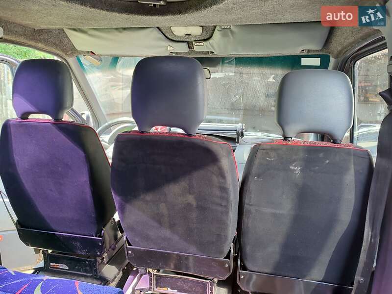 Пригородный автобус Mercedes-Benz Sprinter 2000 в Чорткове