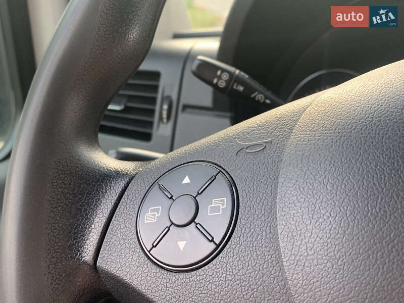 Грузопассажирский фургон Mercedes-Benz Sprinter 2016 в Стрые