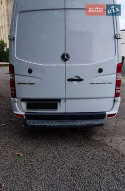 Грузовой фургон Mercedes-Benz Sprinter 2016 в 