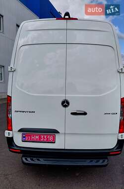 Грузовой фургон Mercedes-Benz Sprinter 2019 в 