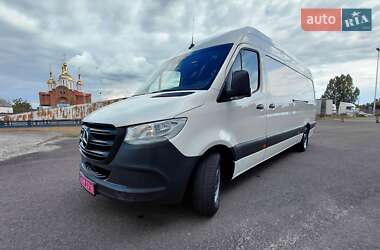 Грузовой фургон Mercedes-Benz Sprinter 2019 в 