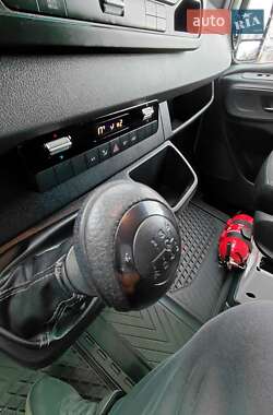 Грузовой фургон Mercedes-Benz Sprinter 2019 в 