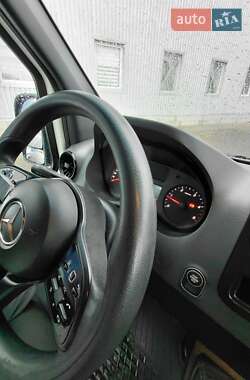 Грузовой фургон Mercedes-Benz Sprinter 2019 в 