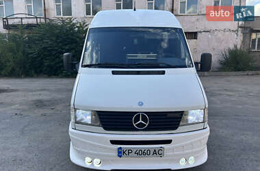 Пригородный автобус Mercedes-Benz Sprinter 1998 в 