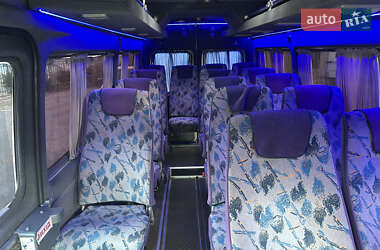 Пригородный автобус Mercedes-Benz Sprinter 1998 в 