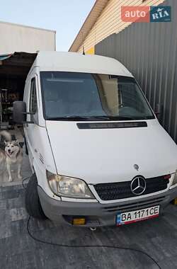 Вантажний фургон Mercedes-Benz Sprinter 2003 в Кропивницькому