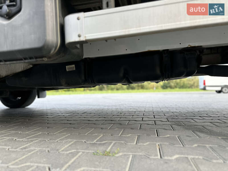 Тентованый Mercedes-Benz Sprinter 2016 в Черновцах