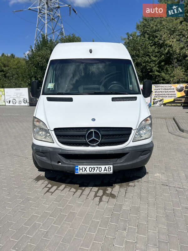 Грузовой фургон Mercedes-Benz Sprinter 2008 в 