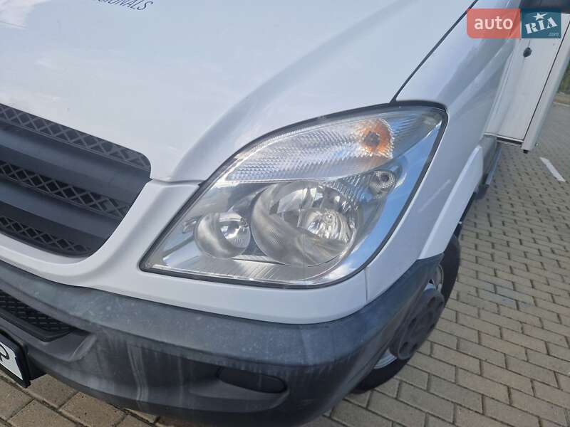 Вантажний фургон Mercedes-Benz Sprinter 2011 в Дрогобичі
