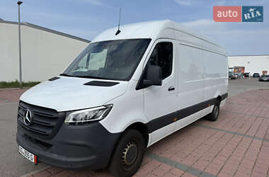 Грузовой фургон Mercedes-Benz Sprinter 2021 в 