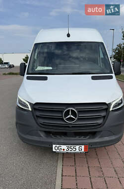 Грузовой фургон Mercedes-Benz Sprinter 2021 в 