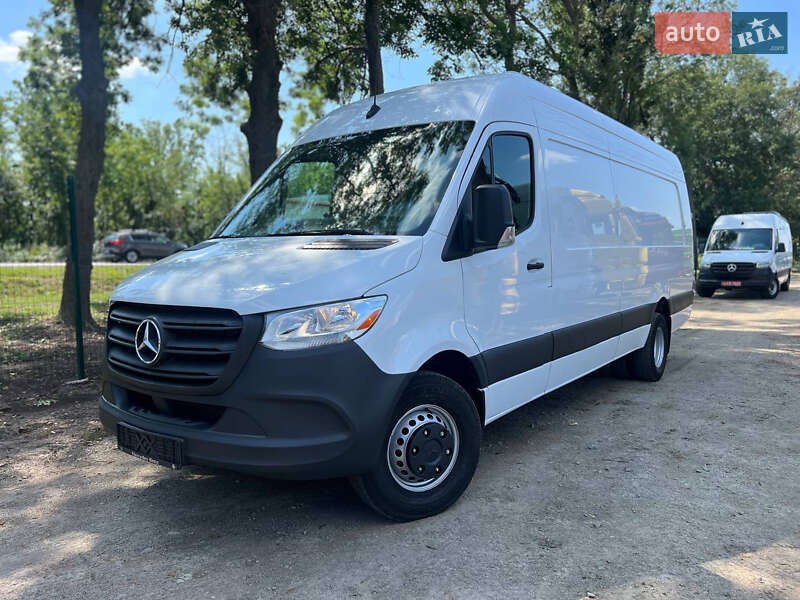Mercedes-Benz Sprinter 2021