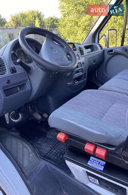 Для перевозки животных Mercedes-Benz Sprinter 2003 в 