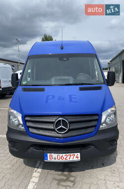 Грузовой фургон Mercedes-Benz Sprinter 2015 в 