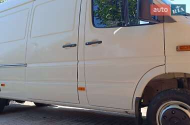 Грузовой фургон Mercedes-Benz Sprinter 2005 в 