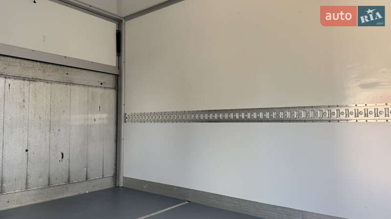 Вантажний фургон Mercedes-Benz Sprinter 2016 в Рівному