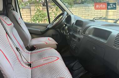 Грузовой фургон Mercedes-Benz Sprinter 2005 в 