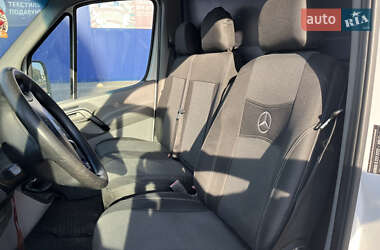 Грузовой фургон Mercedes-Benz Sprinter 2011 в 
