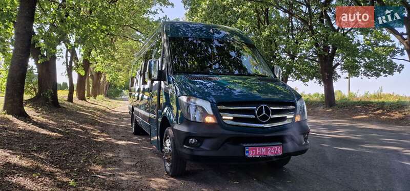 Туристичний / Міжміський автобус Mercedes-Benz Sprinter 2016 в Рівному