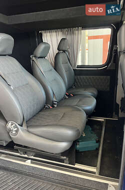 Мікроавтобус Mercedes-Benz Sprinter 2012 в 