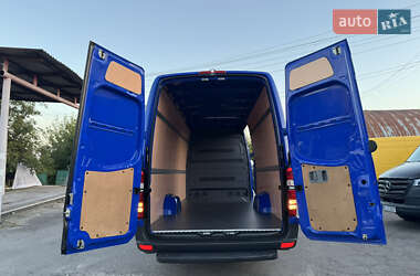 Грузовой фургон Mercedes-Benz Sprinter 2018 в 