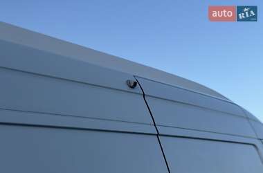 Грузовой фургон Mercedes-Benz Sprinter 2017 в 