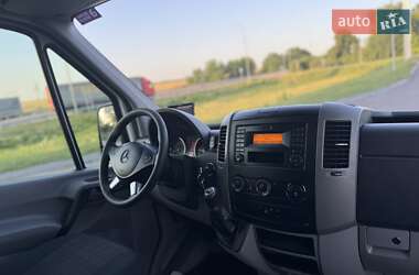 Грузовой фургон Mercedes-Benz Sprinter 2017 в 