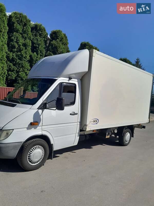 Вантажний фургон Mercedes-Benz Sprinter 2005 в Тернополі фото 4 Вантажний фургон Mercedes-Benz Sprinter 2005 в Тернополі