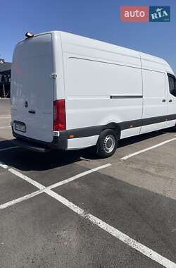 Грузовой фургон Mercedes-Benz Sprinter 2019 в 