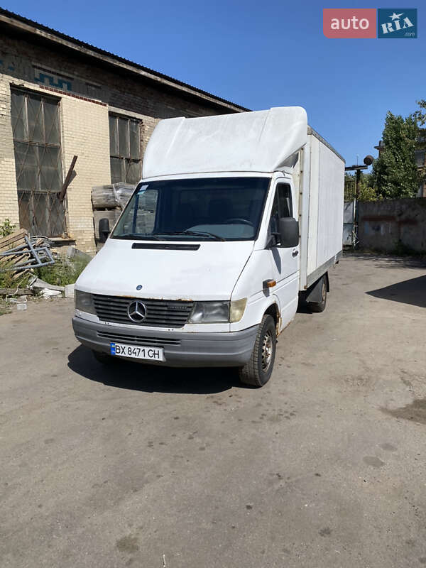 Грузовой фургон Mercedes-Benz Sprinter 1996 в 