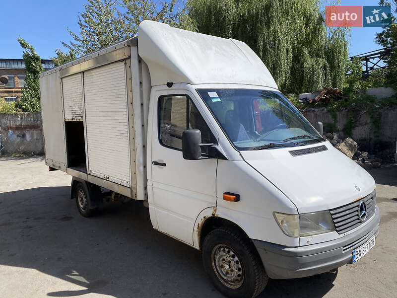 Грузовой фургон Mercedes-Benz Sprinter 1996 в Виннице