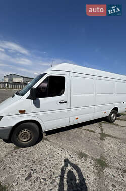Грузовой фургон Mercedes-Benz Sprinter 2005 в 