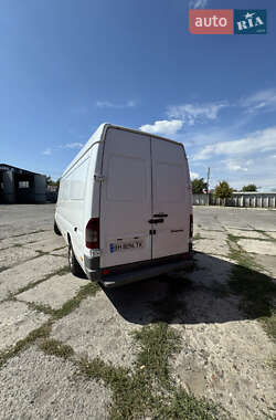 Грузовой фургон Mercedes-Benz Sprinter 2005 в 