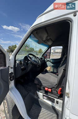 Грузовой фургон Mercedes-Benz Sprinter 2005 в 
