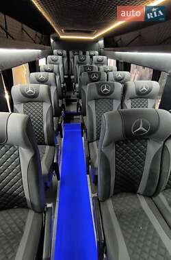 Туристический / Междугородний автобус Mercedes-Benz Sprinter 1998 в 